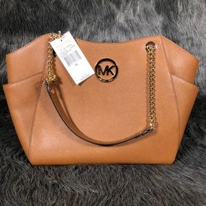 Michael Kors Jet Set Travel Chain Shoulder Tote